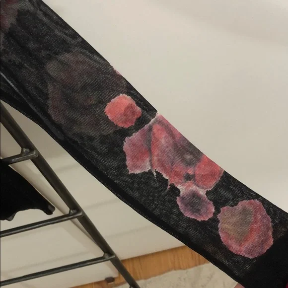 Black Floral Long Sleeve Top - Picture 6 of 7